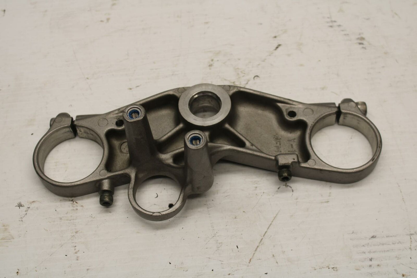 96 YAMAHA YZF750R FORKS UPPER TRIPLE TREE CLAMP BB237 B