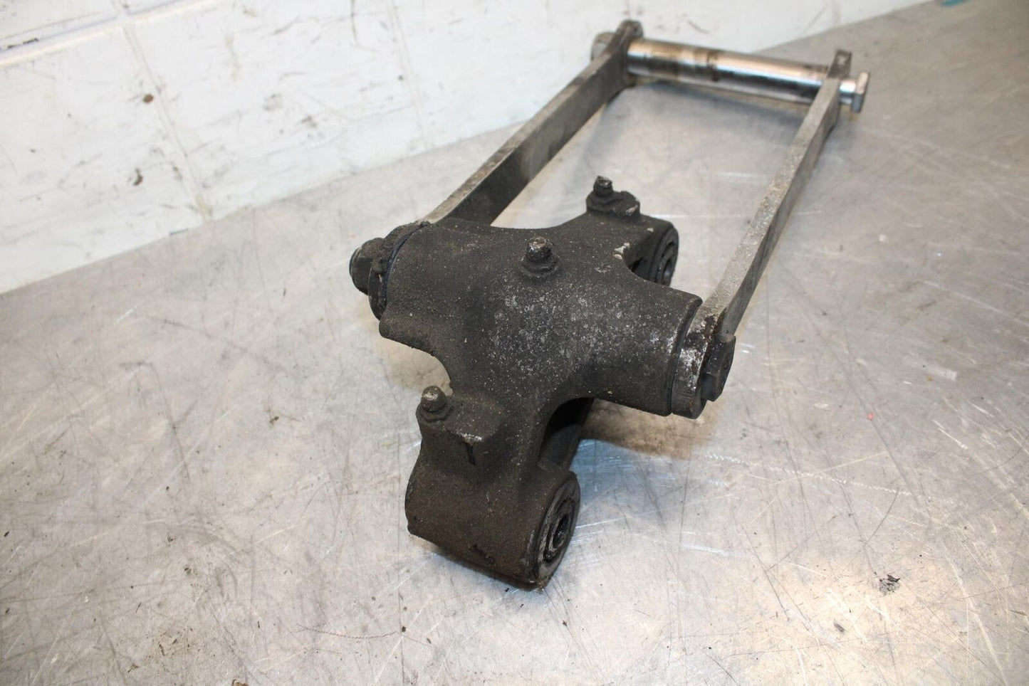 03 KAWASAKI ZX12R REAR DOGBONE SHOCK LINKAGE LINK BB472