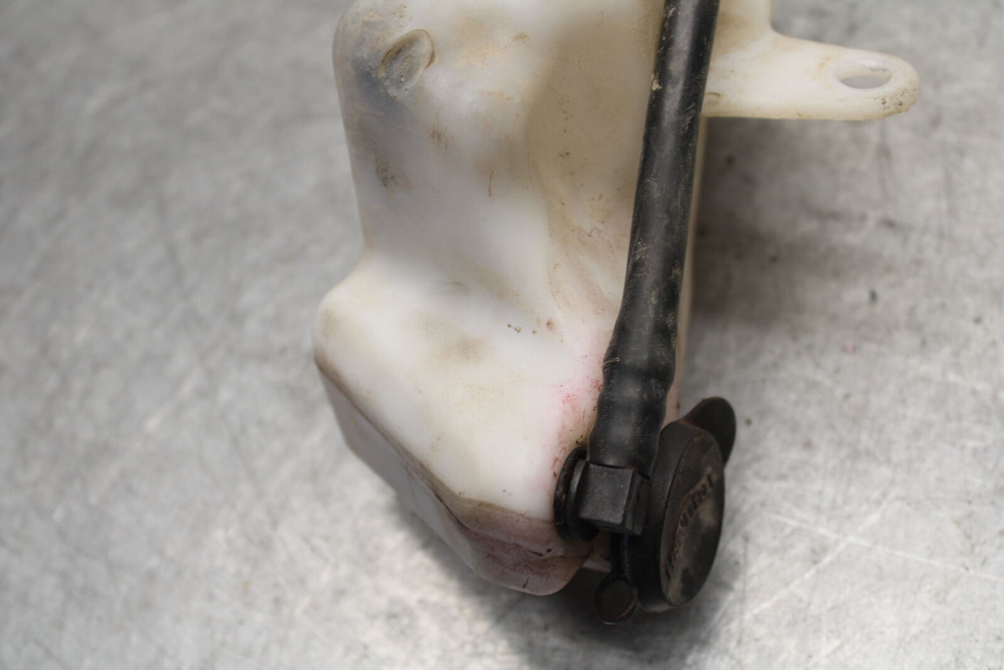09-11 TRIUMPH DAYTONA 675 COOLANT WATER TANK RESERVOIR BOTTLE BB652