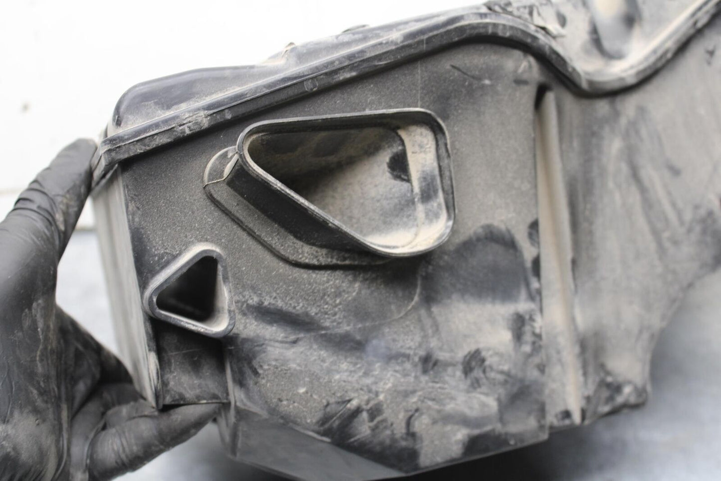 20-24 KTM 890 DUKE R AIRBOX AIR INTAKE FILTER BOX BB627