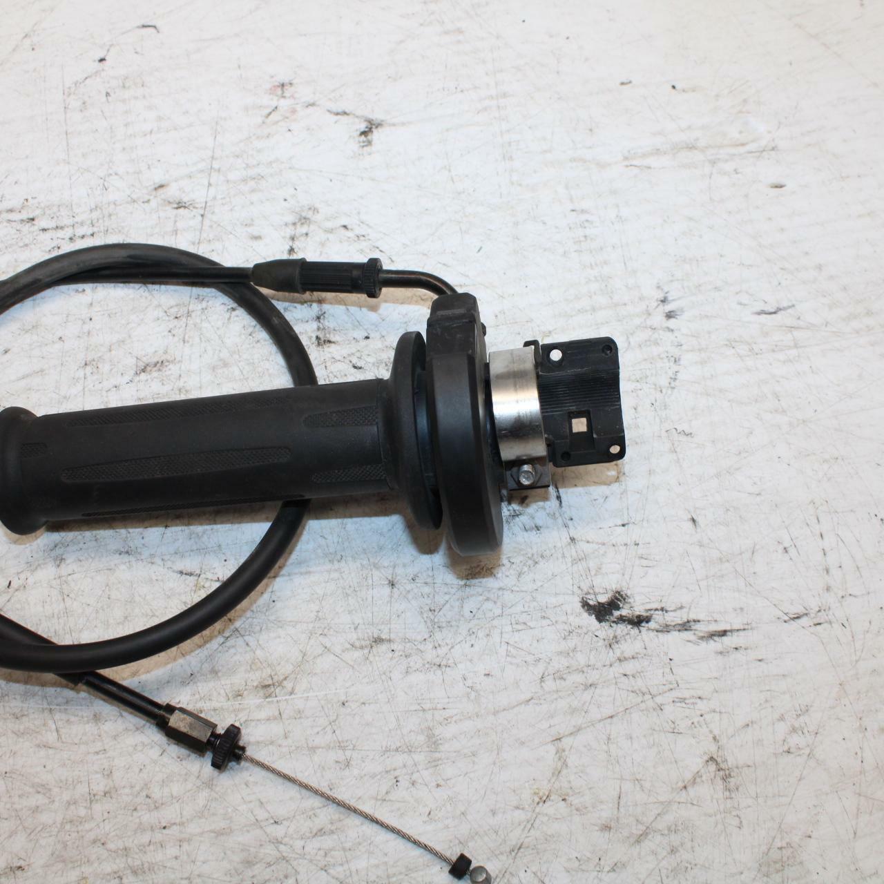 06-12 BMW F800ST THROTTLE CABLE LINE HOUSING GUIDE BB291