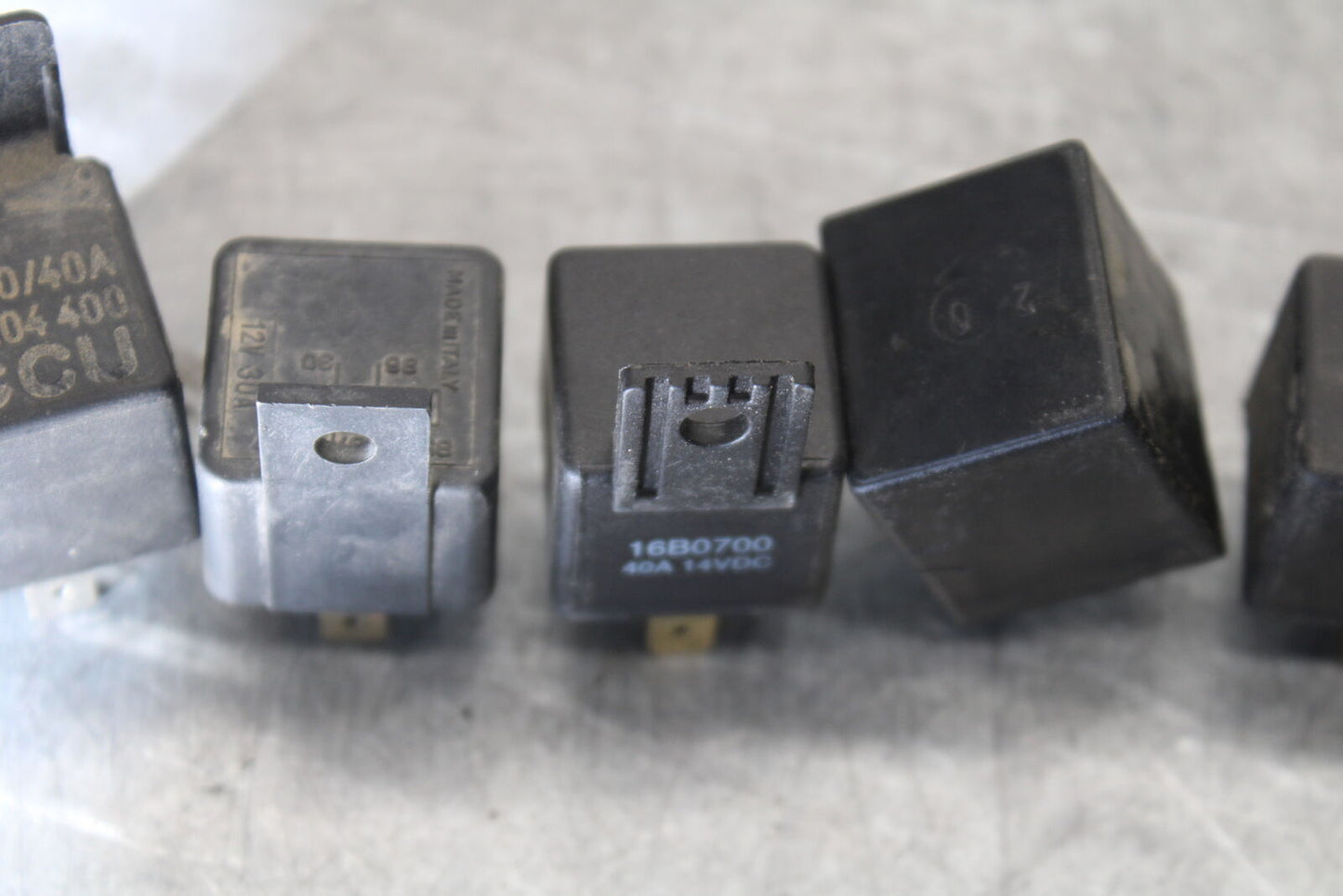 01-06 TRIUMPH TIGER 955I ENGINE STARTER RELAY STARTING MOTOR SWITCH BB693