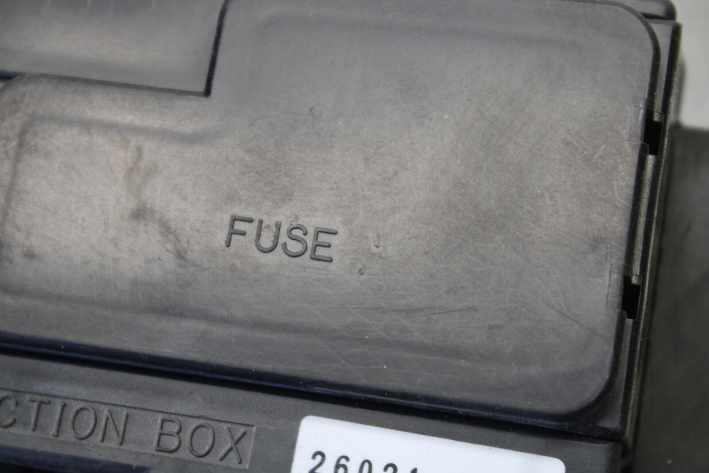 98-03 KAWASAKI VULCAN 1500L JUNCTION BOX FUSE BOX BB678