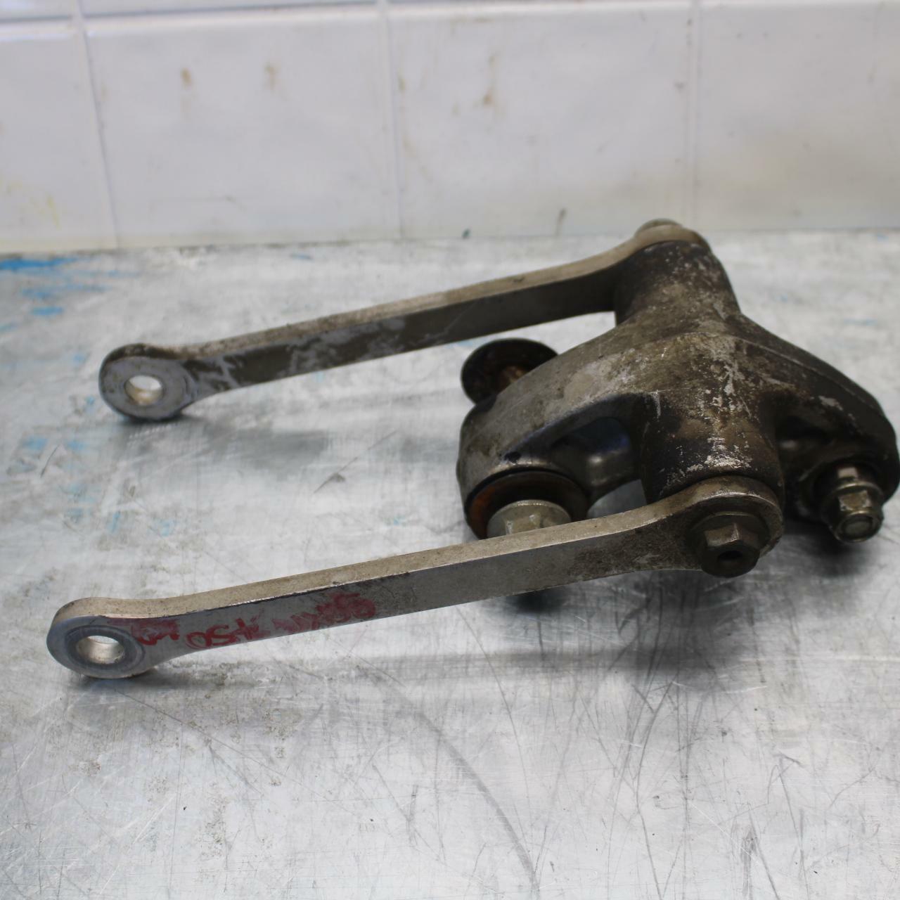 01-02 SUZUKI GSXR750 REAR DOGBONE SHOCK LINKAGE LINK BB28