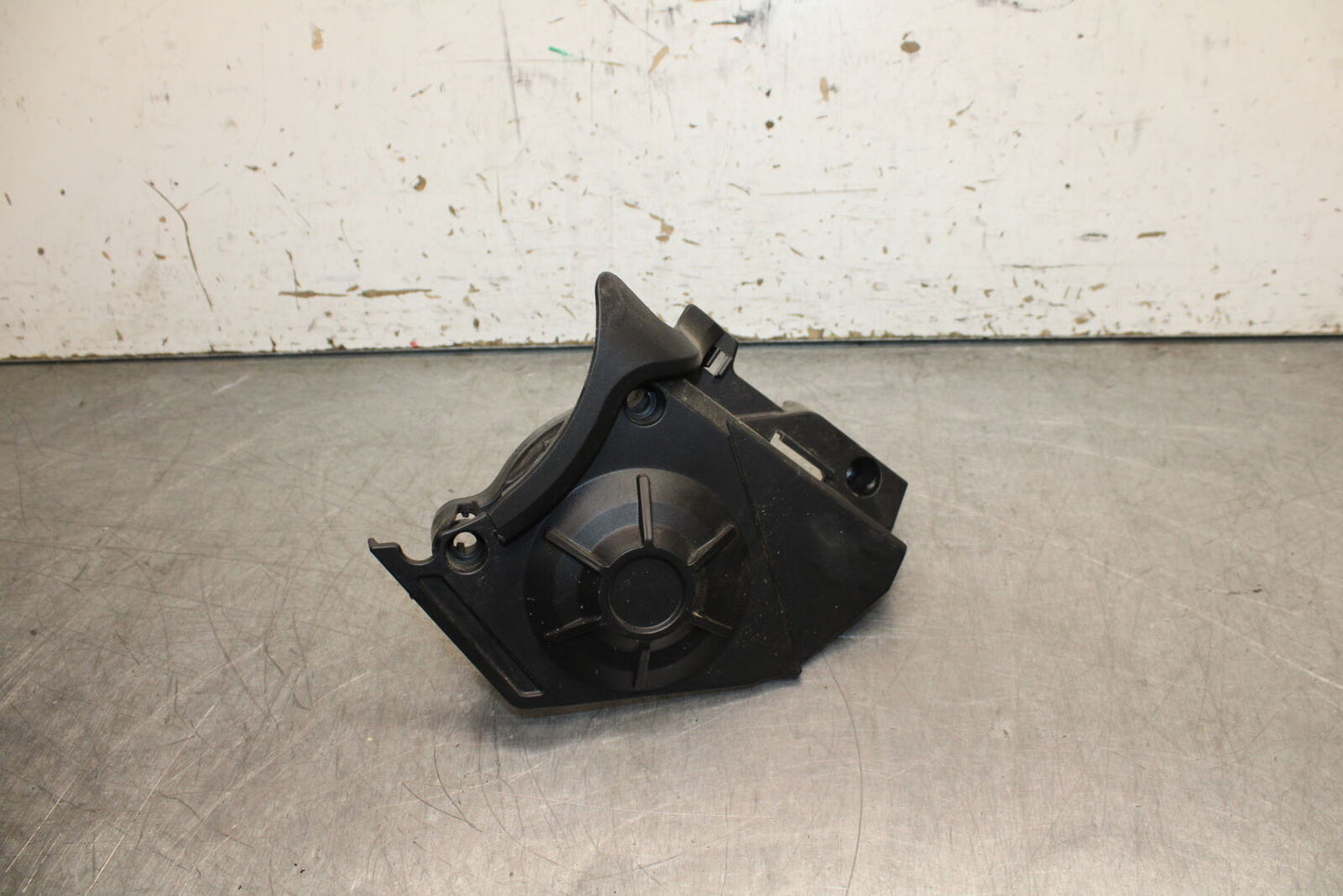 21-24 APRILIA TUONO 660 FACTORY ENGINE SPROCKET COVER BB733