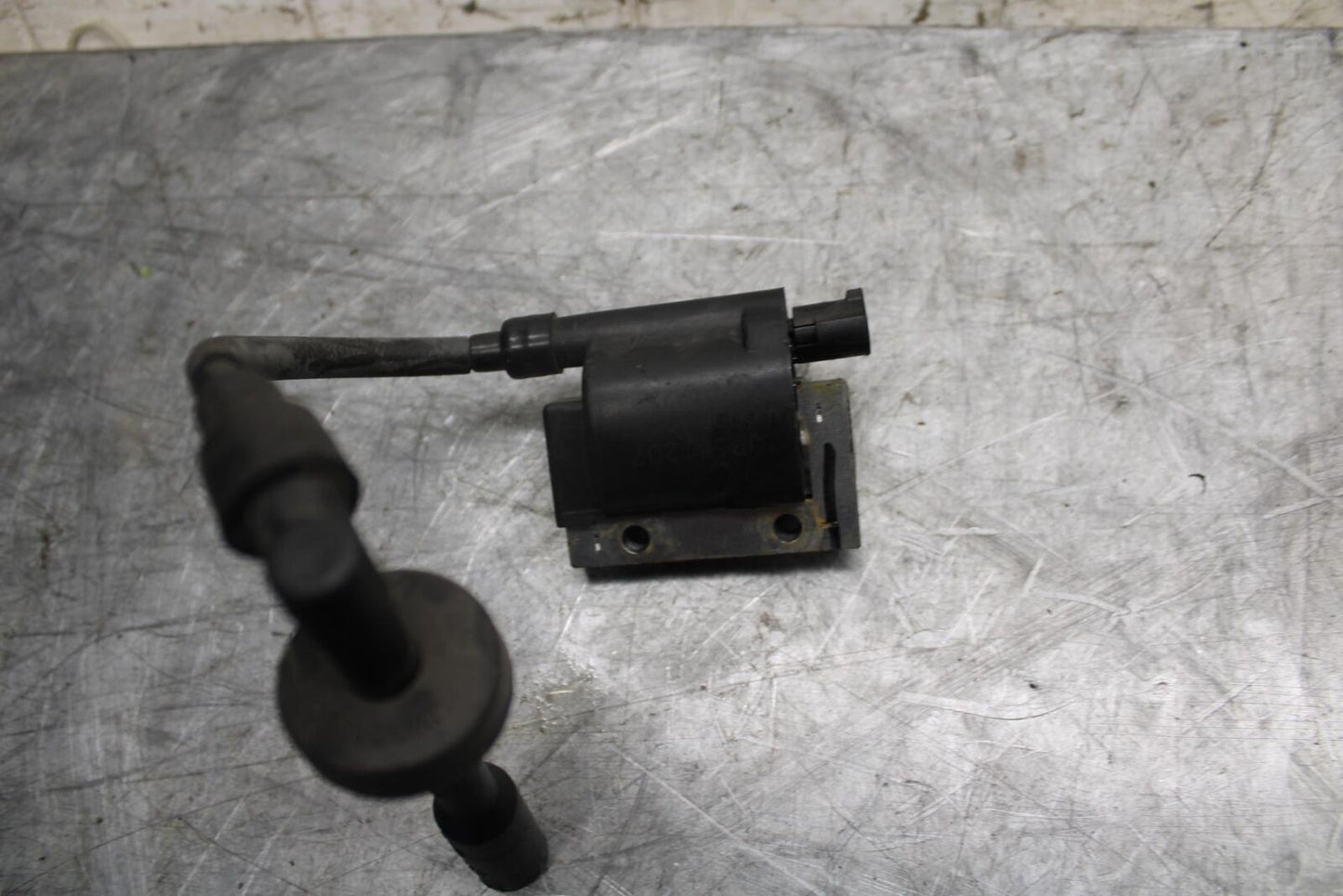 22-23 HUSQVARNA VITPILEN 401 IGNITION COIL SPARK PLUG CAP BB541