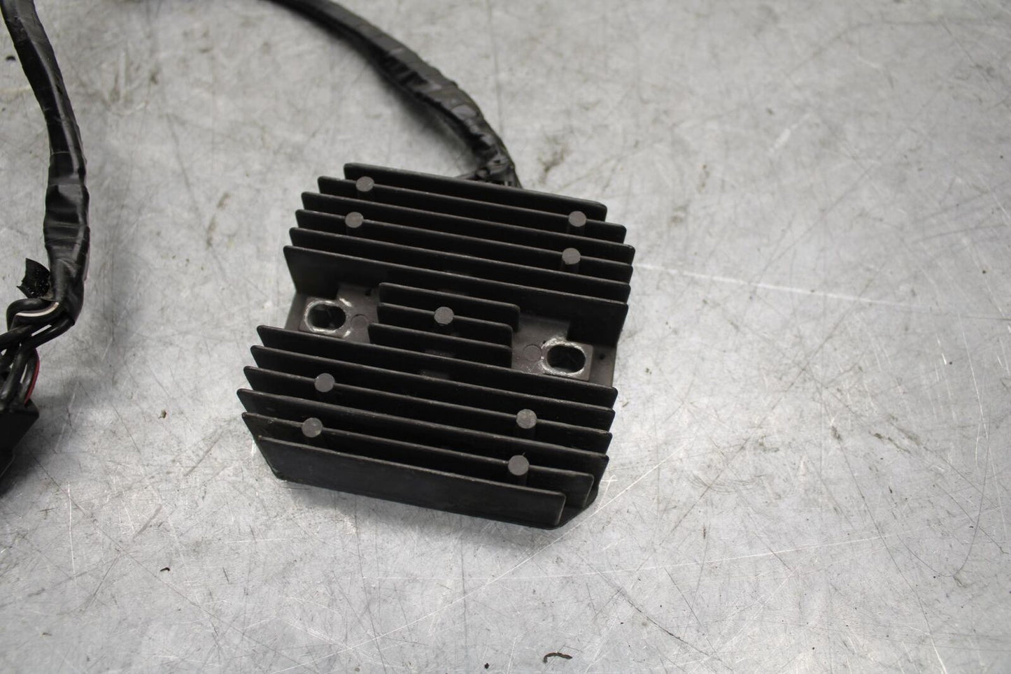 1997 Suzuki GSXR750 RECTIFIER VOLTAGE REGULATOR BB527