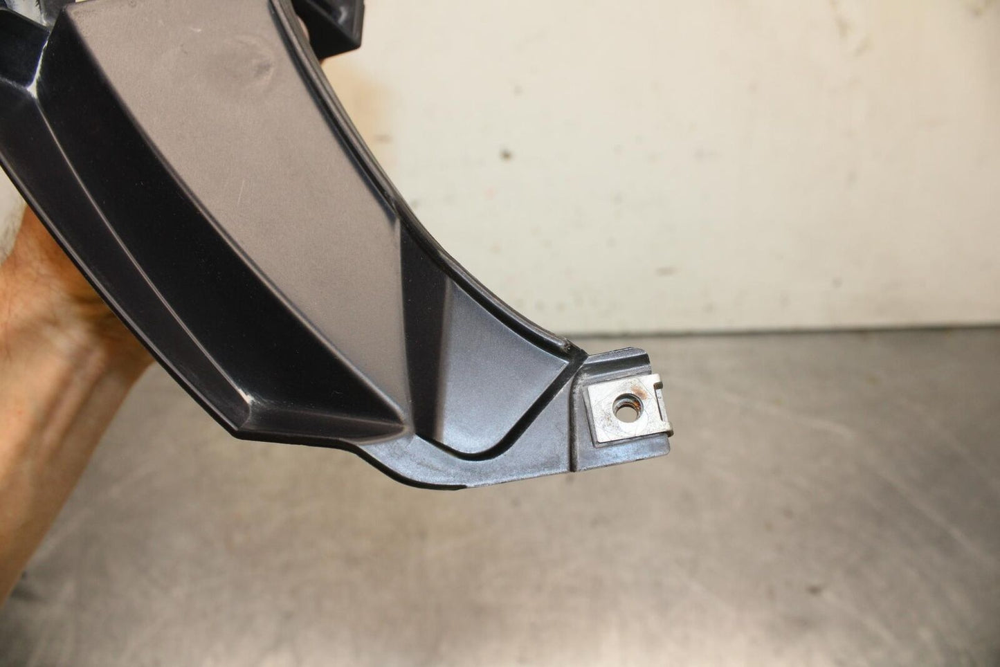 20-23 APRILIA RS660 TAIL INNER PIECE BB643