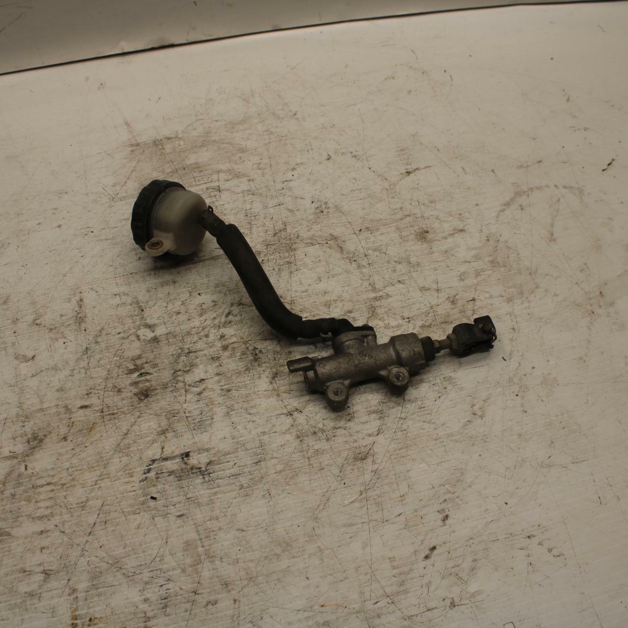 00-01 HONDA CBR929RR REAR BACK BRAKE MASTER CYLINDER W RESERVOIR BB265
