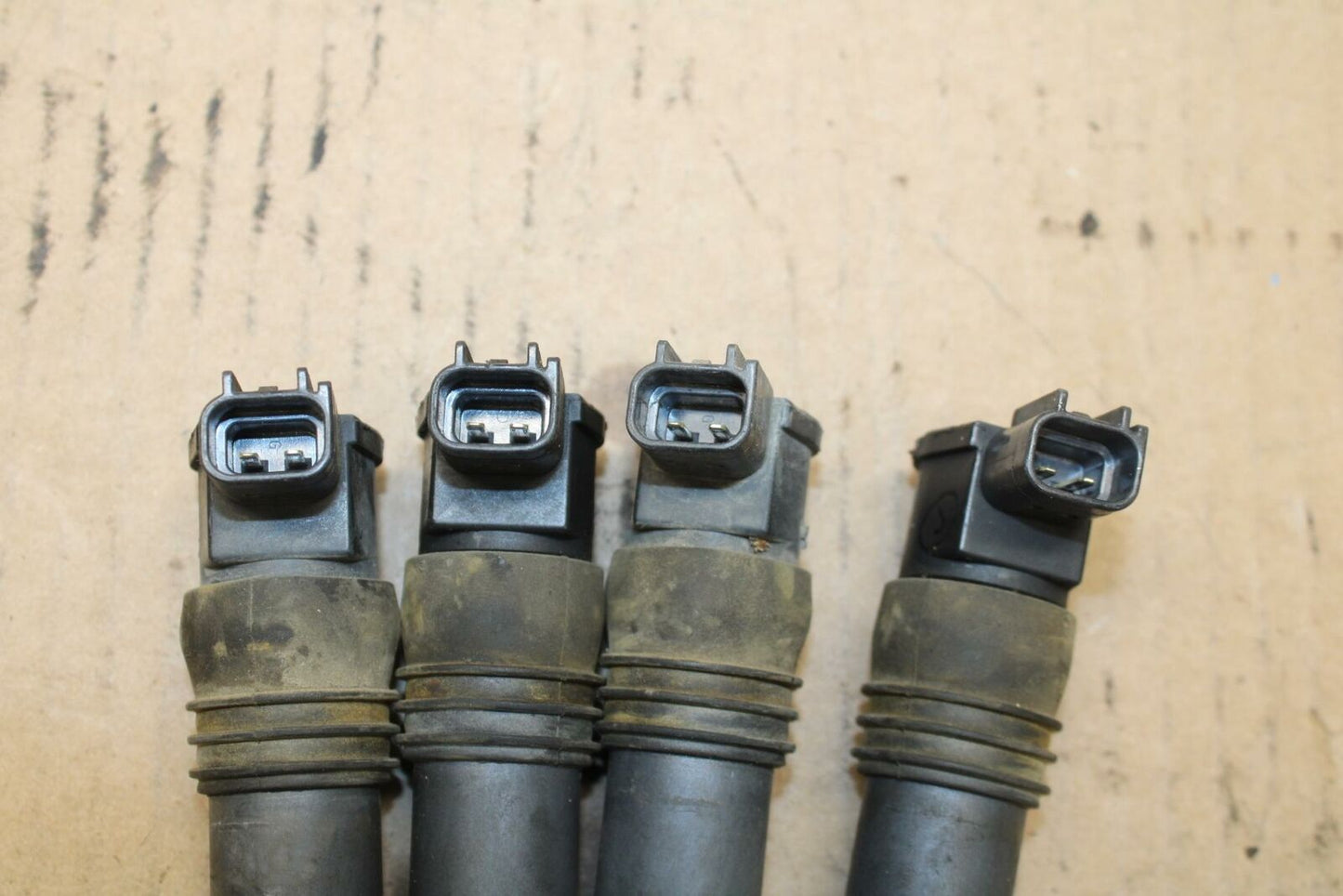 01 SUZUKI GSXR1000 IGNITION COILS COIL SPARK PLUG CAPS BB155b