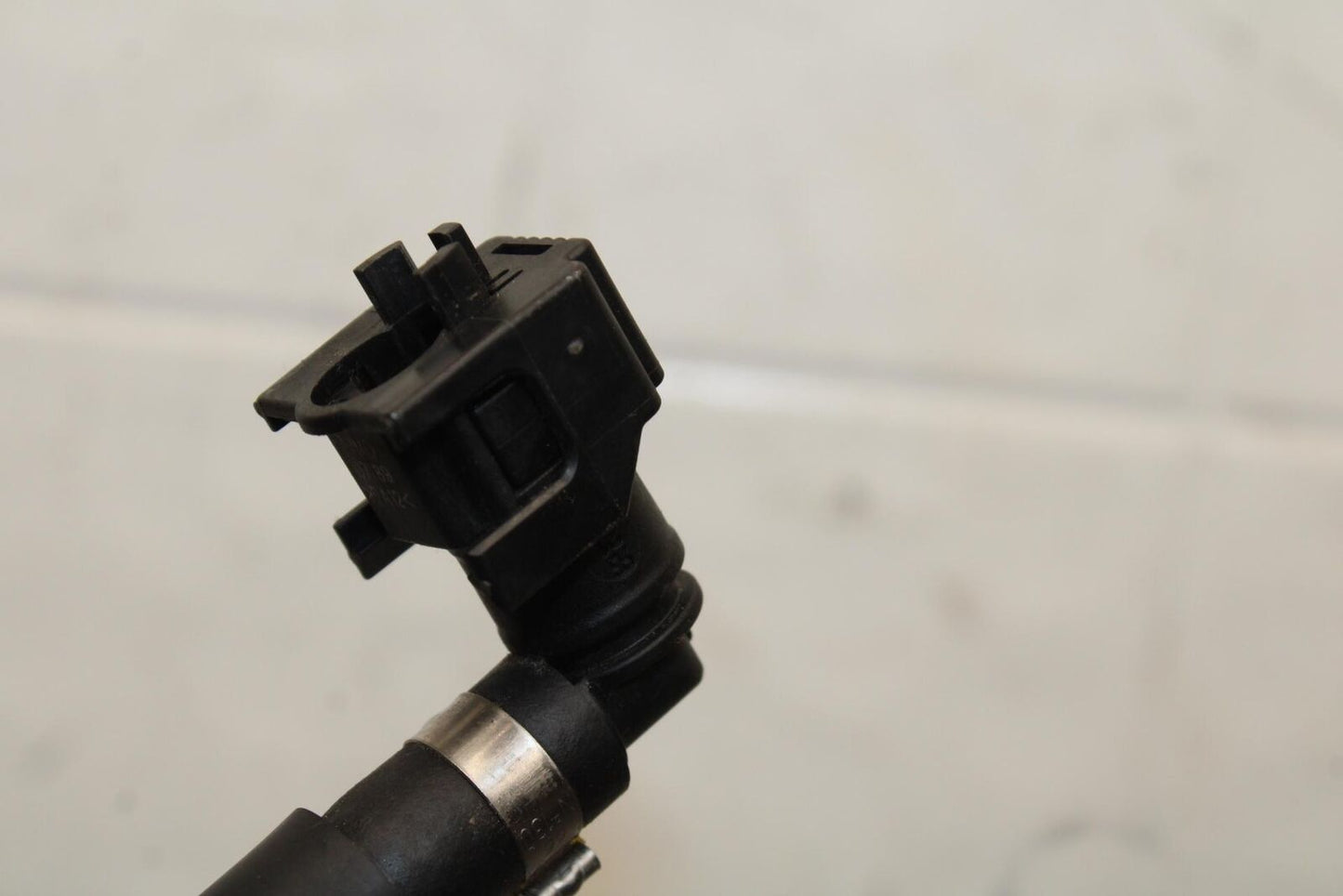 19-21 YAMAHA YZF R3 FUEL HOSE GAS LINE TUBE PIPE BB588