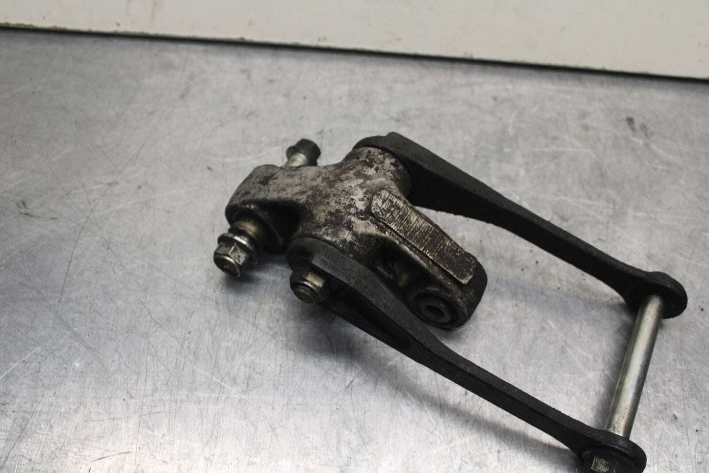 2003 Suzuki SV1000S REAR DOGBONE SHOCK LINKAGE LINK 62600-16840 BB85