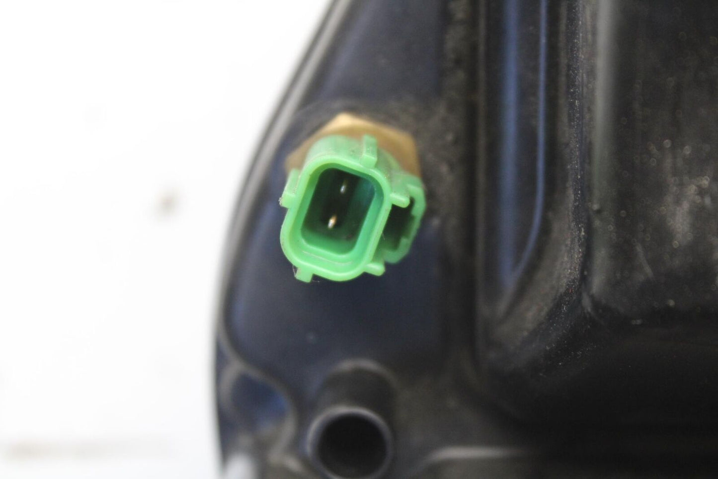 01-03 SUZUKI GSXR600 AIRBOX AIR INTAKE FILTER BOX 13700-39F00 BB639