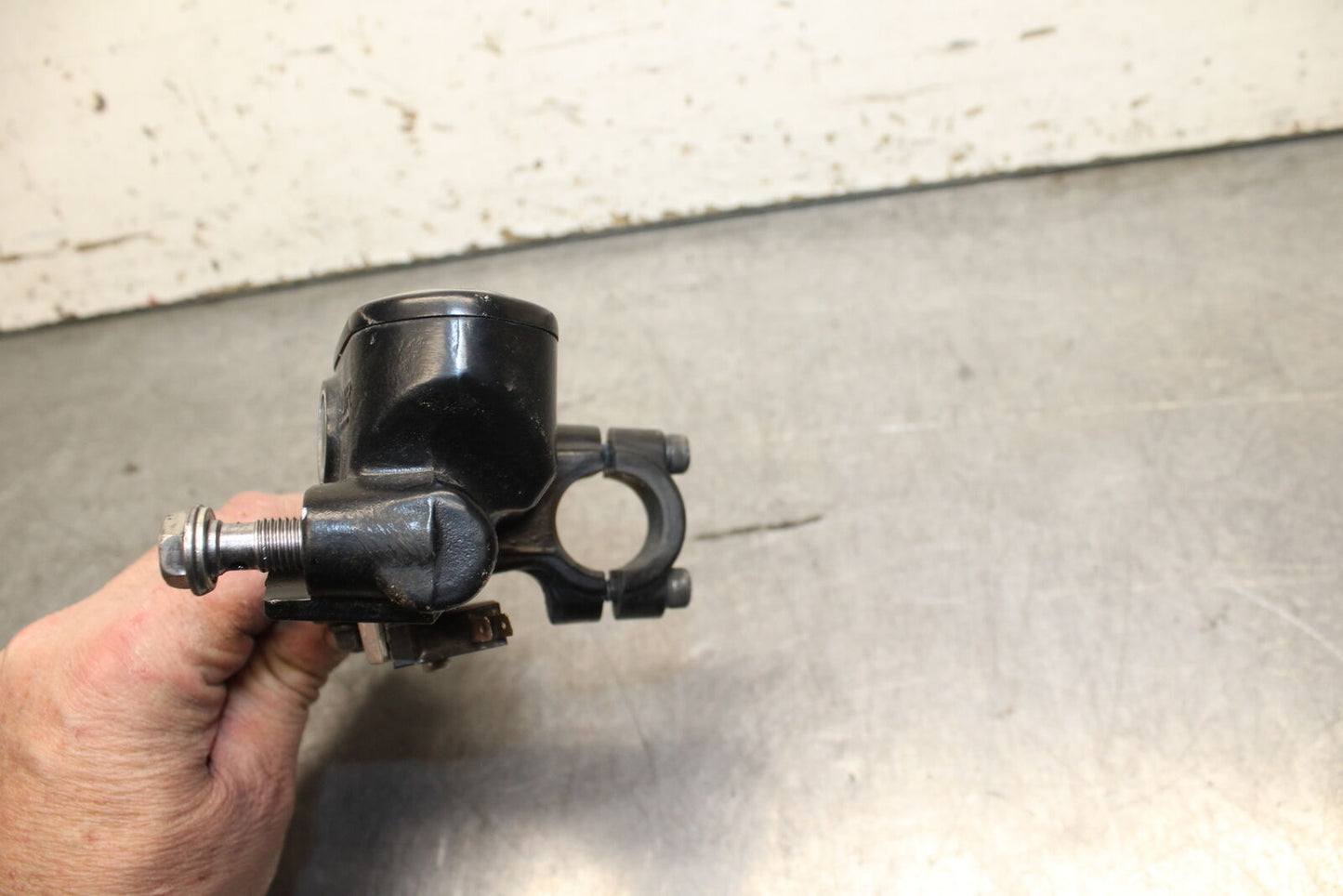 24 KAWASAKI NINJA 500 ABS FRONT BRAKE MASTER CYLINDER BB744