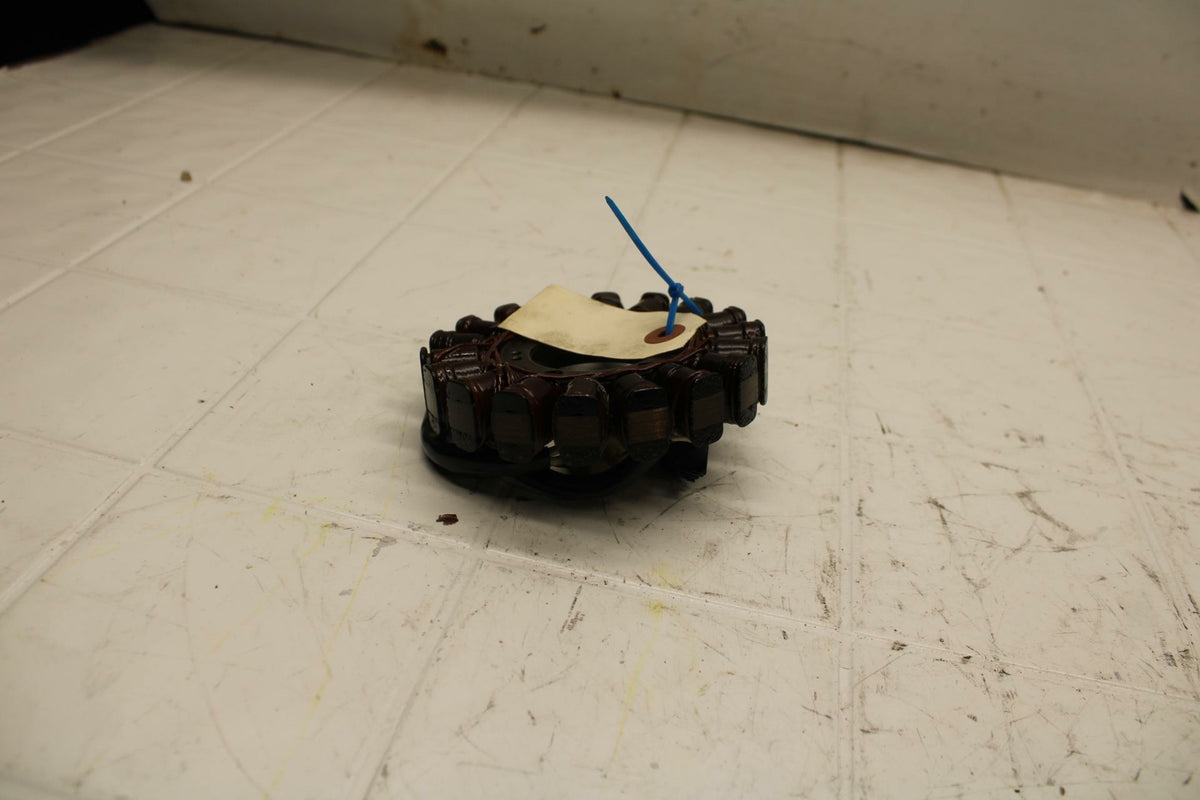 07 YAMAHA YZF R6 STATOR GENERATOR ALTERNATOR MAGNETO 2C0-81410-00-00 BB284 B