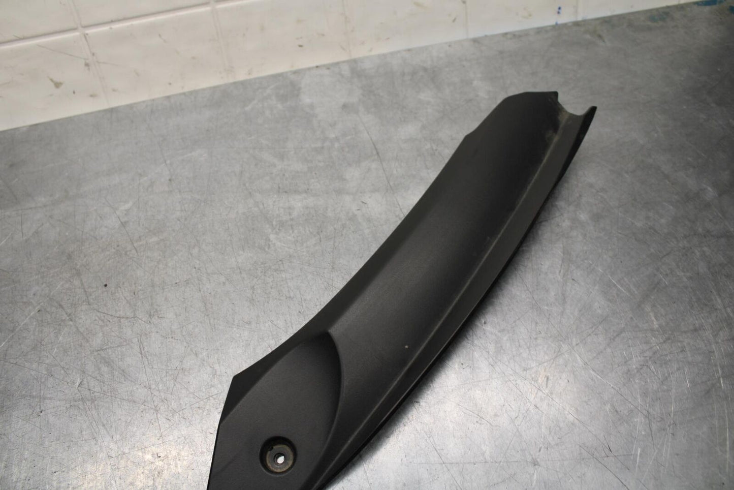 2001 Suzuki GSXR600 LEFT INNER FAIRING COWL PANEL TRIM OEM BB584
