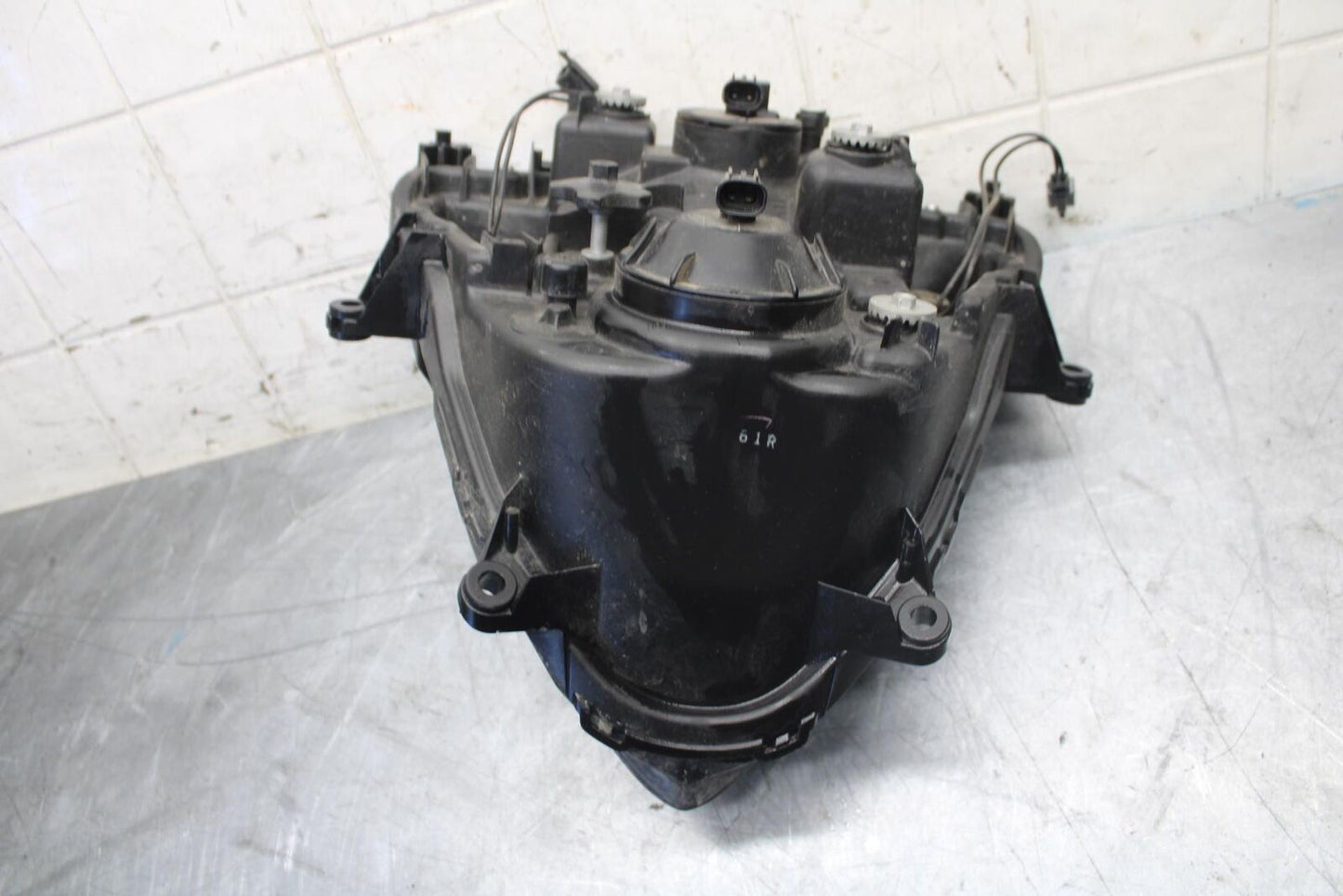 2016 Suzuki Bandit 1250S GSF1250SA ABS FRONT HEADLIGHT HEAD LIGHT BB509