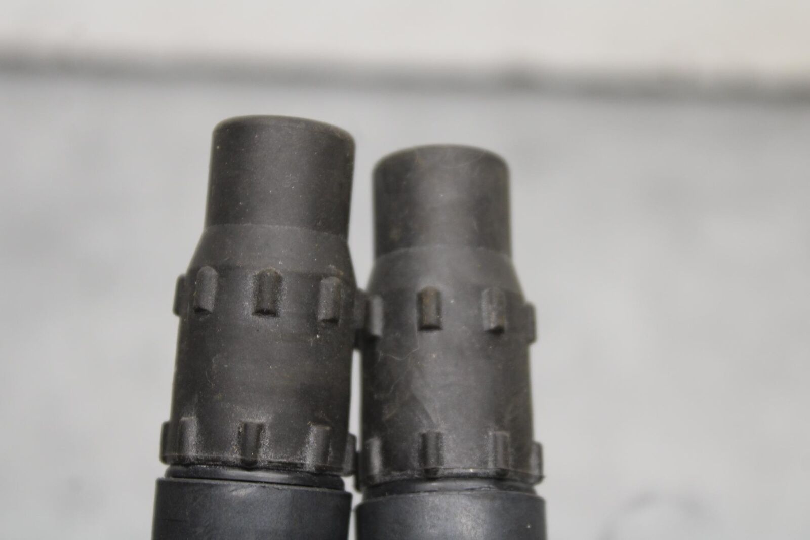 01-03 SUZUKI GSXR600 IGNITION COILS COIL SPARK PLUG CAPS 33410-35F00 BB639