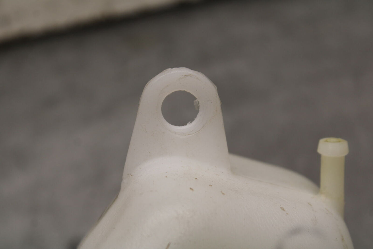 17-24 KTM 390 DUKE COOLANT WATER TANK RESERVOIR BOTTLE BB734