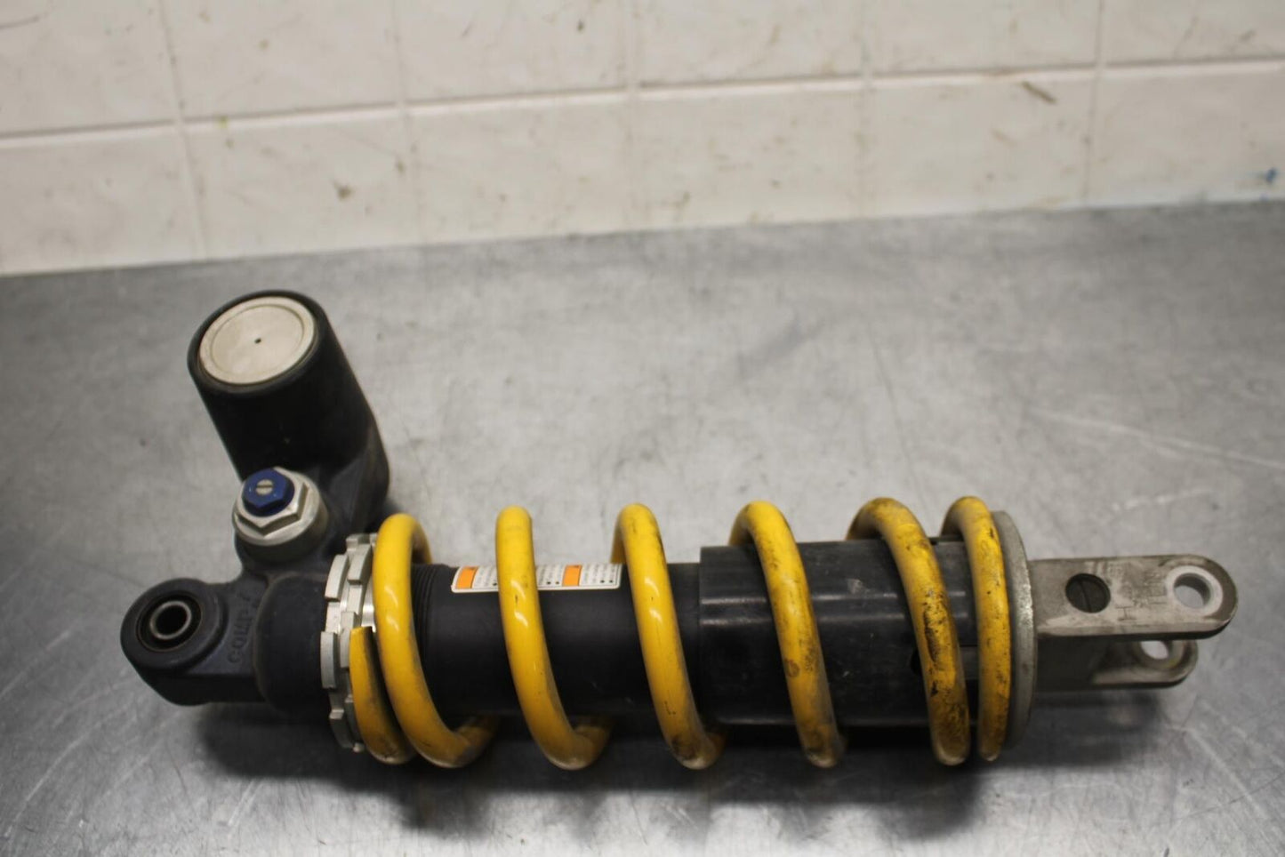 2008 Suzuki GSXR600 REAR BACK SHOCK ABSORBER SUSPENSION 62100-37H00-163 BB593