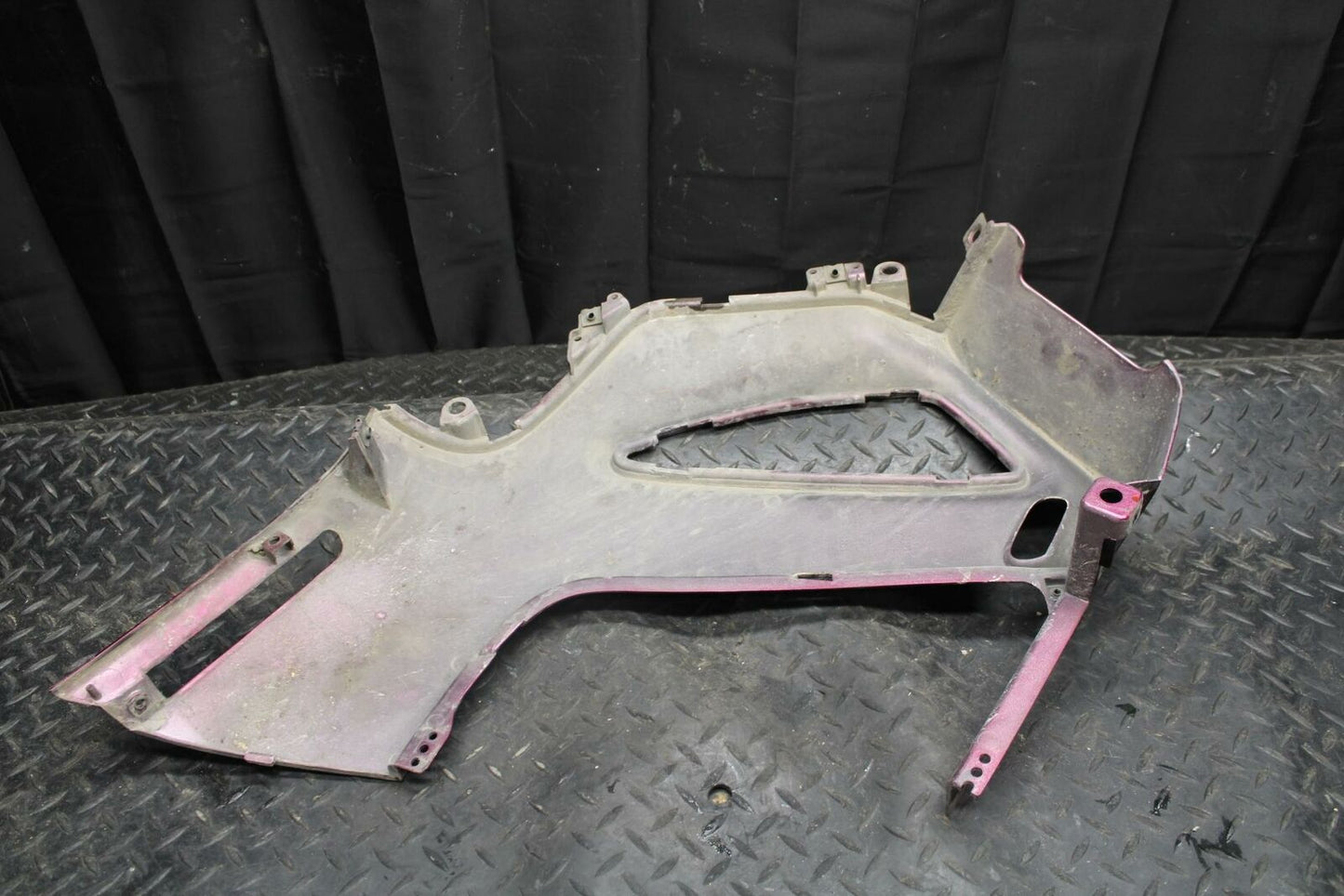 91-02 HONDA ST1100 LEFT MID UPPER SIDE FAIRING COWL PLASTIC BB222