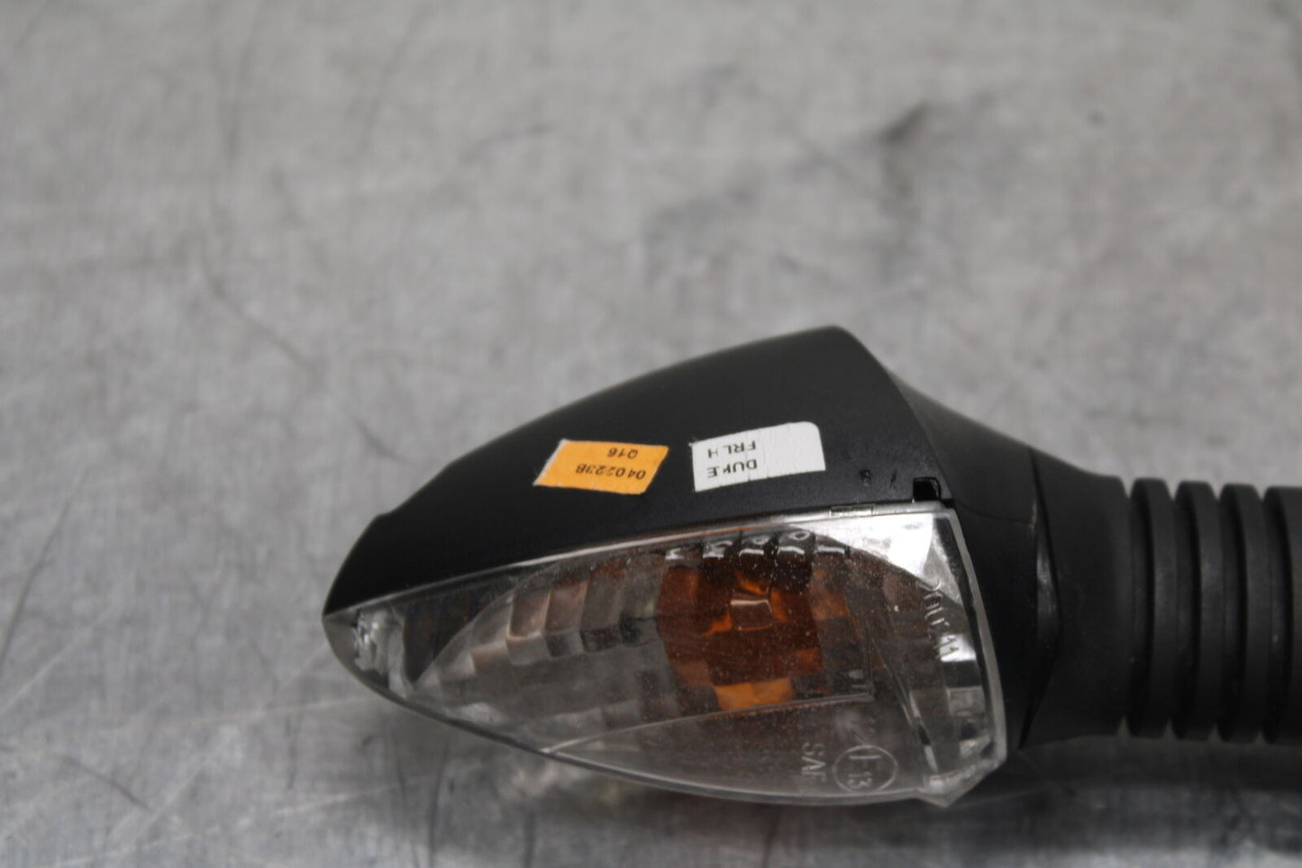 17-24 KTM 390 DUKE LEFT FRONT TURN SIGNAL LIGHT INDICATOR BB734