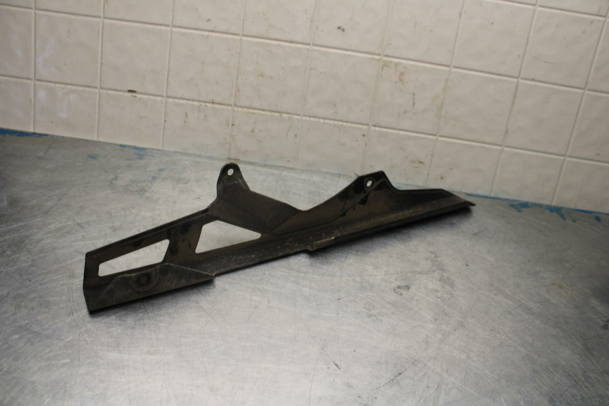 11-22 SUZUKI GSXR600 REAR BACK DRIVE CHAIN GUARD COVER SHIELD BB422