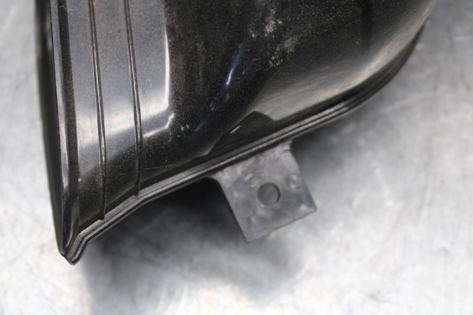 01-03 SUZUKI GSXR600 RIGHT LEFT AIR INTAKE DUCTS 94420-35F13 94430-35F11 BB633