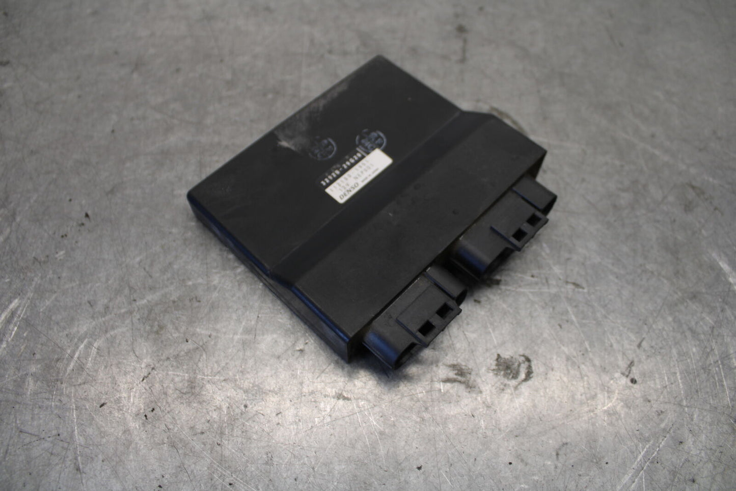 04 SUZUKI GSXR600 ECU CONTROLLER UNIT BLACK BOX ECM CDI 32920-29G20 BB676