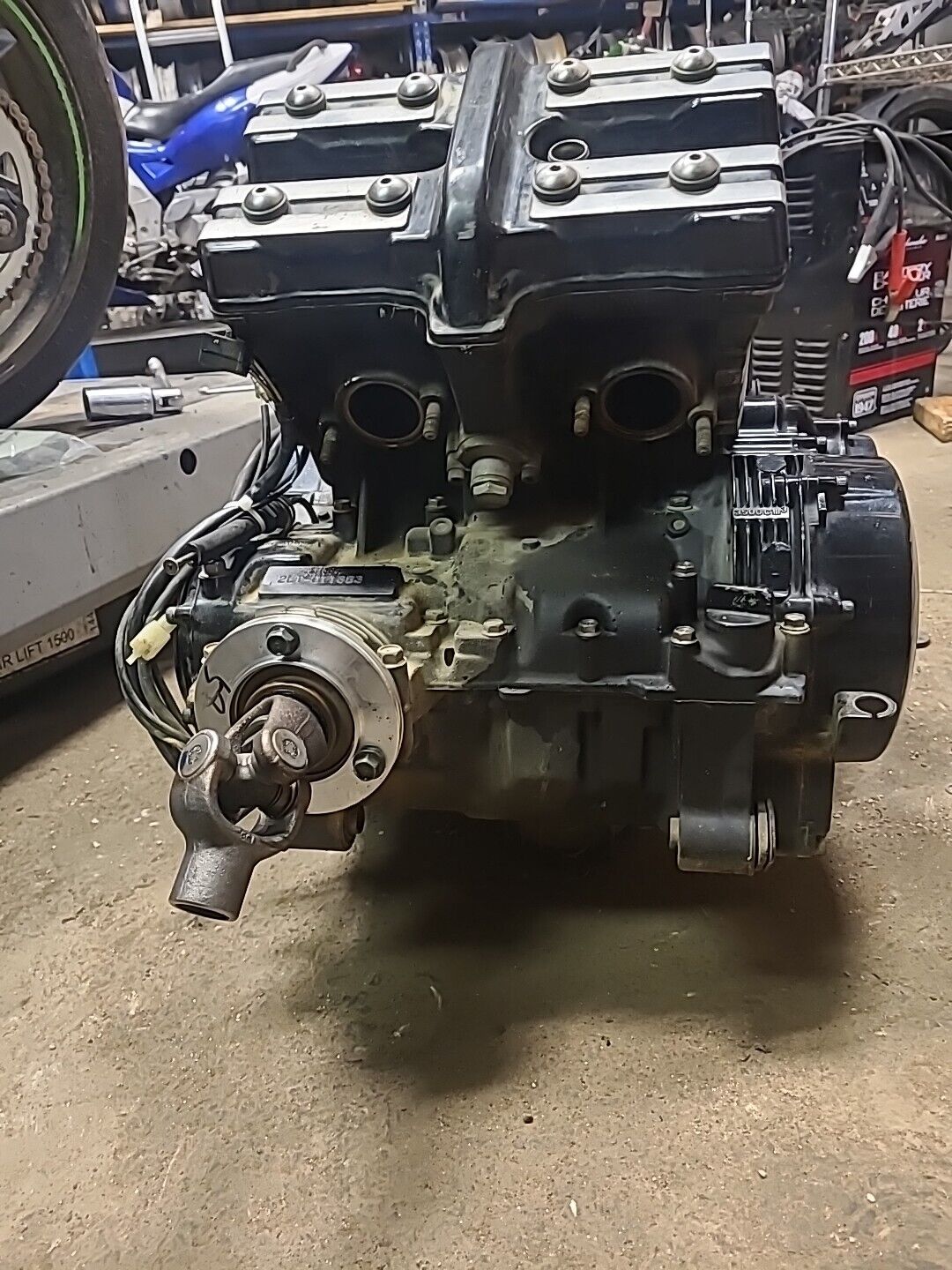 93-07 YAMAHA VMAX 1200 ENGINE MOTOR BB634