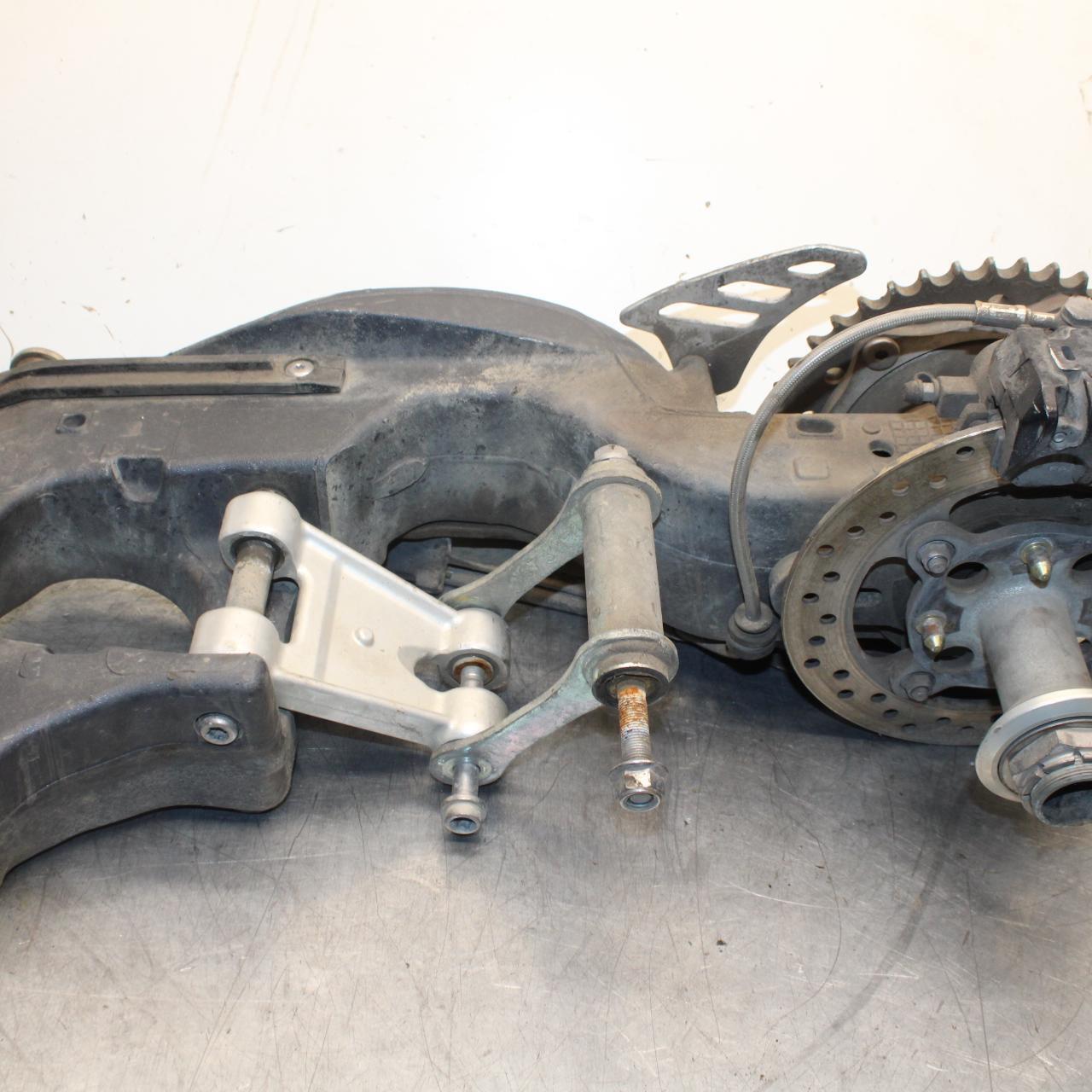 08-11 TRIUMPH SPEED TRIPLE REAR SWINGARM BACK SUSPENSION SWING ARM BB102
