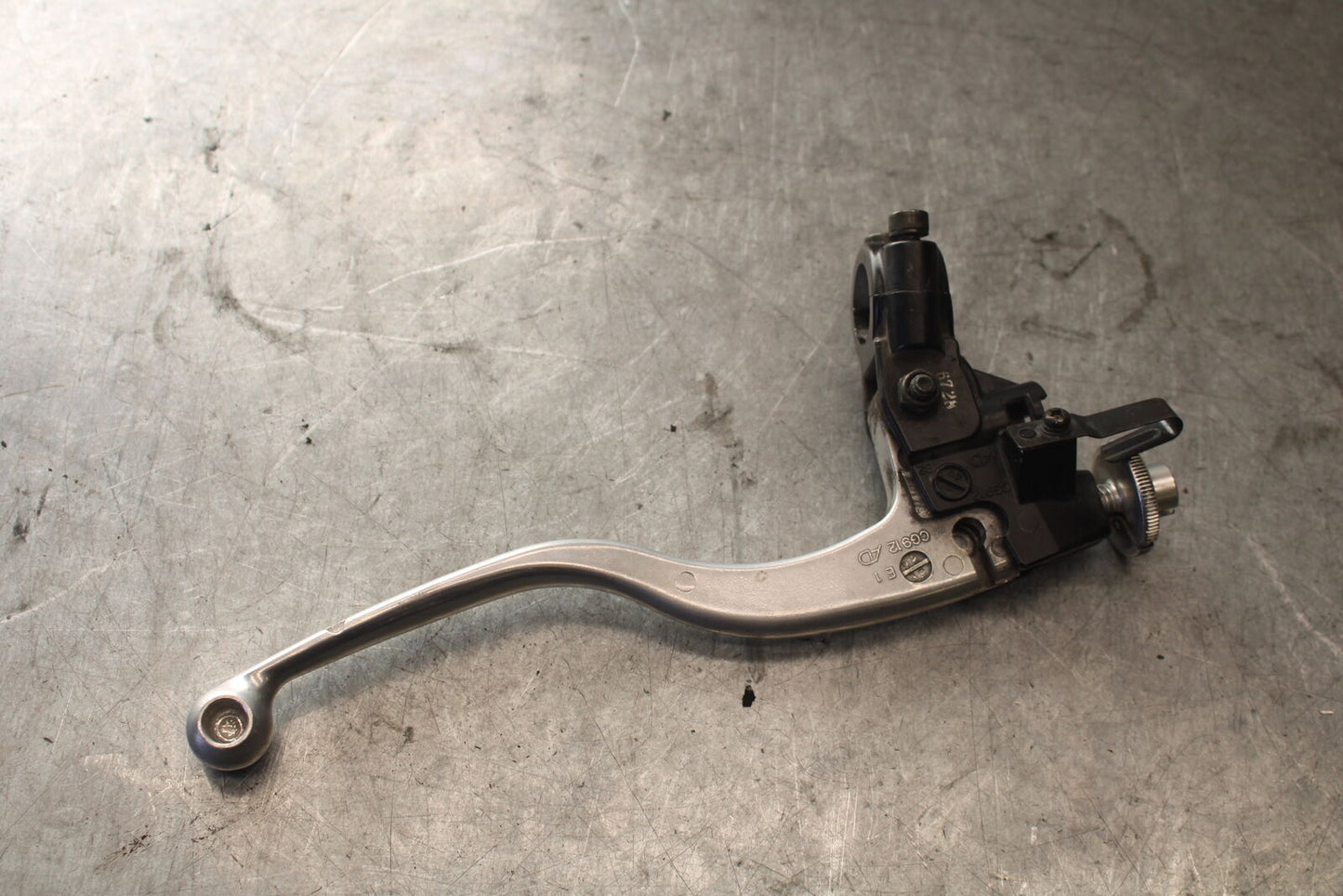 07-08 TRIUMPH DAYTONA 675 CLUTCH PERCH MOUNT WITH LEVER BB685
