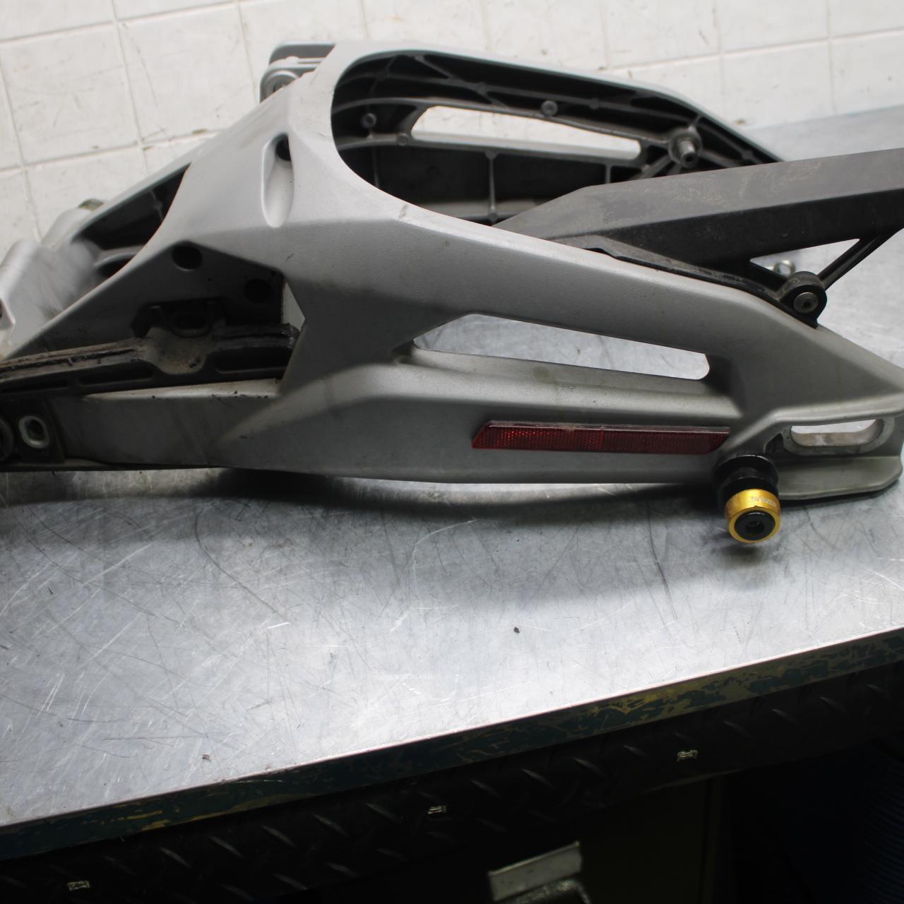 2009 Aprilia Shiver 750 SL750 REAR SWINGARM BACK SUSPENSION SWING ARM BB406