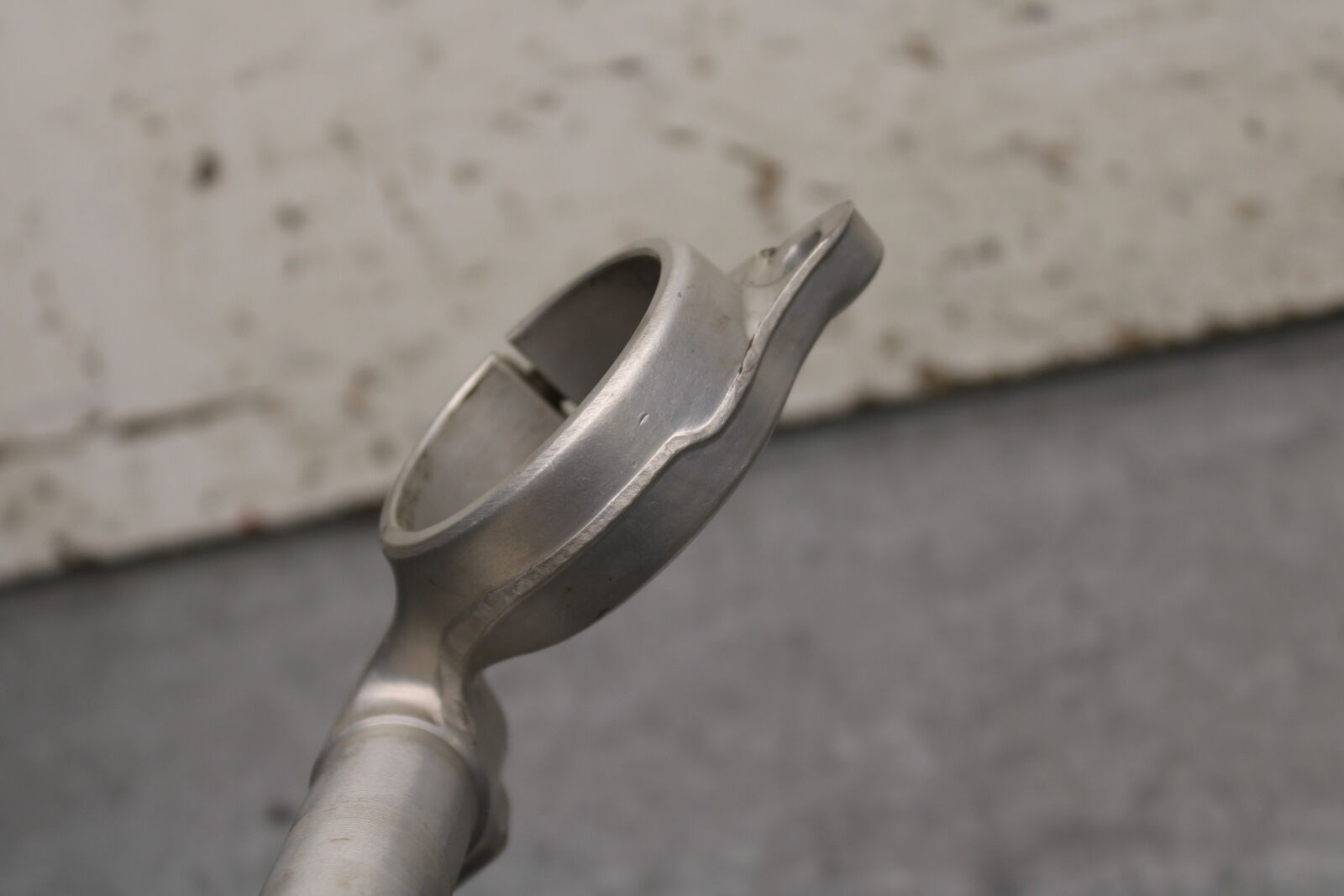 01-02 SUZUKI GSXR1000 RIGHT CLIP ON HANDLEBAR BB113