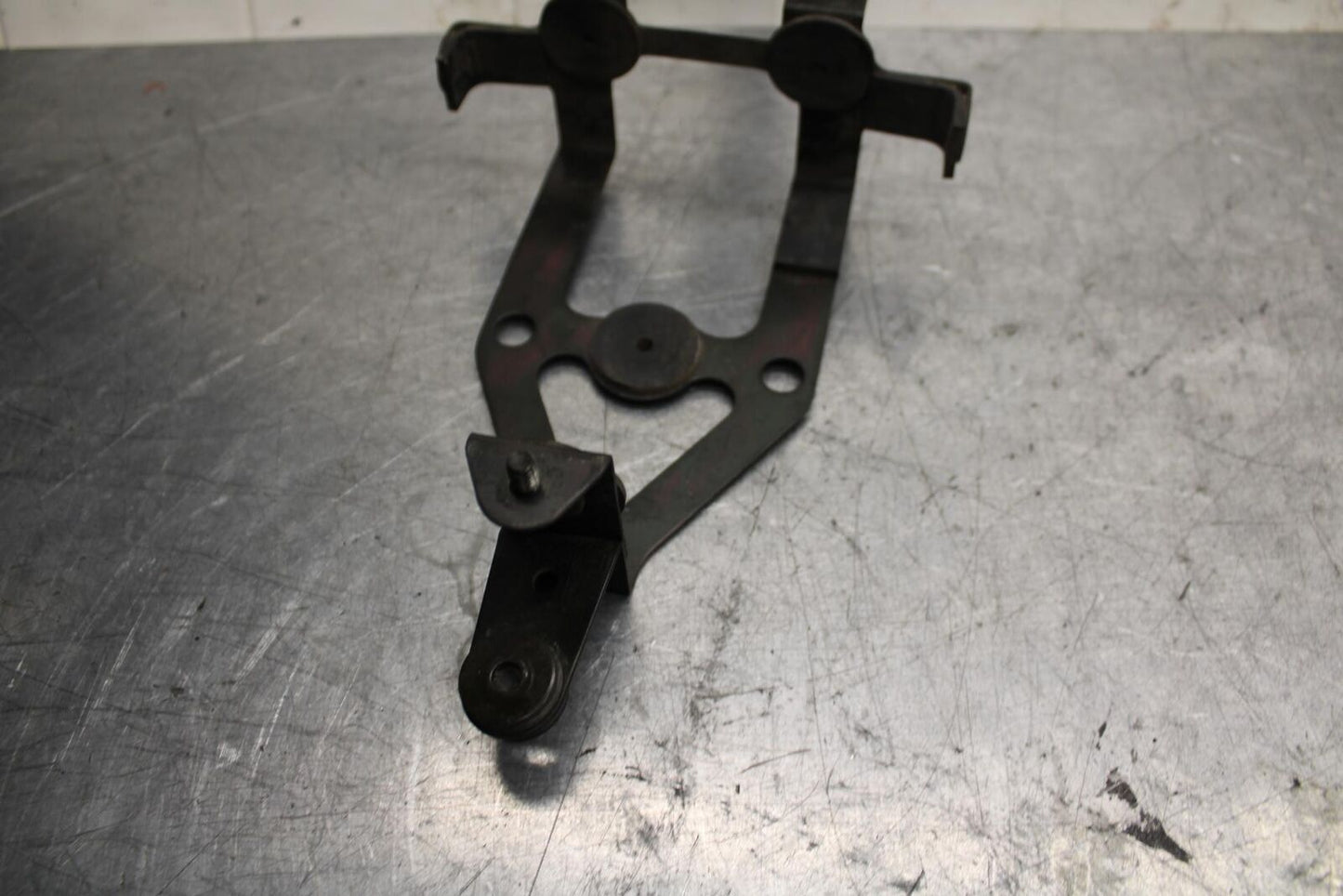 2001 Honda ST1100 BATTERY BOX CLAMP STRAP BB77