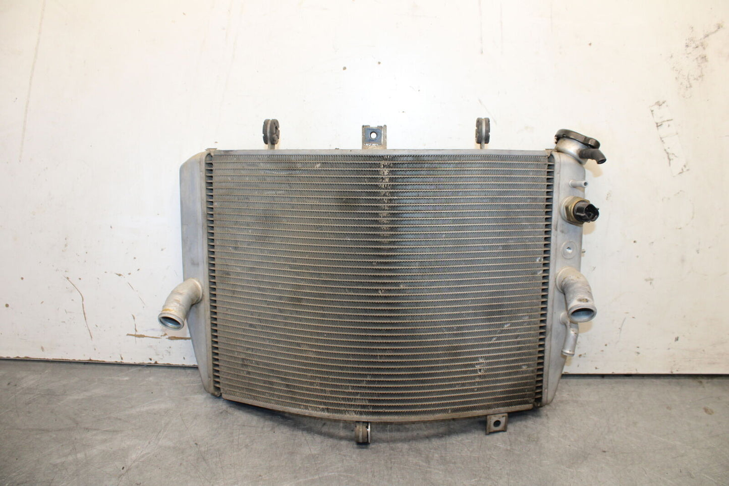 04-05 SUZUKI GSXR600 ENGINE RADIATOR COOLING RADIATER 17710-29G00 BB658