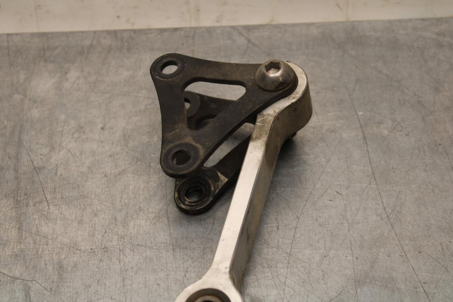 2012 Triumph Daytona 675R REAR DOGBONE SHOCK LINKAGE LINK BB589