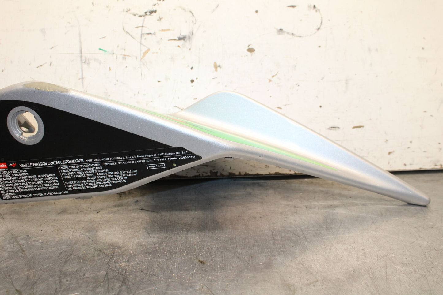 15-19 APRILIA RSV4 RF LEFT REAR BACK TAIL FAIRING COWL SHROUD BB611