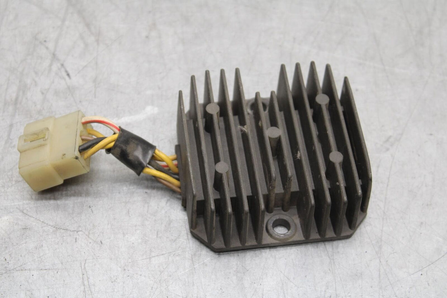 00-01 KAWASAKI ZZR600 RECTIFIER VOLTAGE REGULATOR BB568