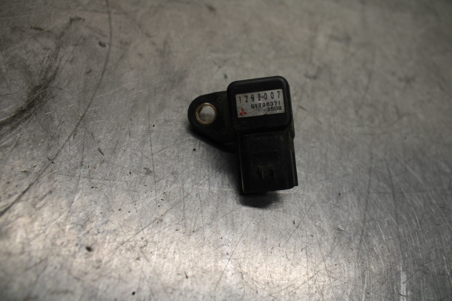 03-04 TRIUMPH DAYTONA 600 MAP MASS AIR FLOW PRESSURE SENSOR BB745