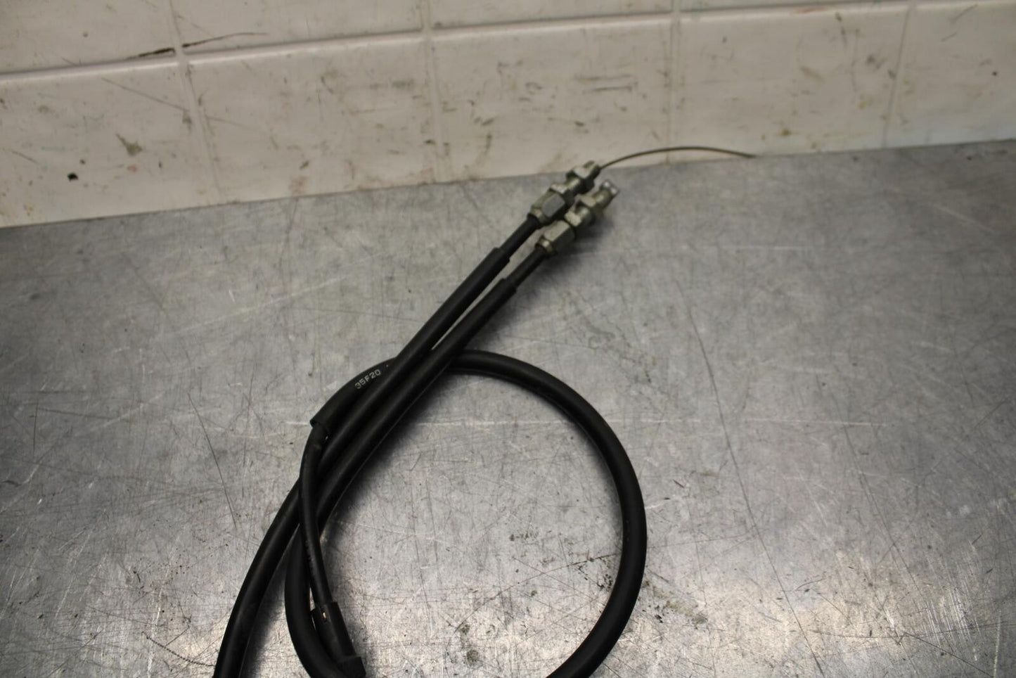 2002 Suzuki GSXR1000 THROTTLE CABLES LINES 58300-35F00 58300-35F10 BB73