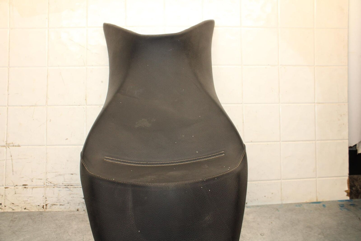 2008 Aprilia Shiver 750 SL750 FRONT REAR SEAT SADDLE BB551