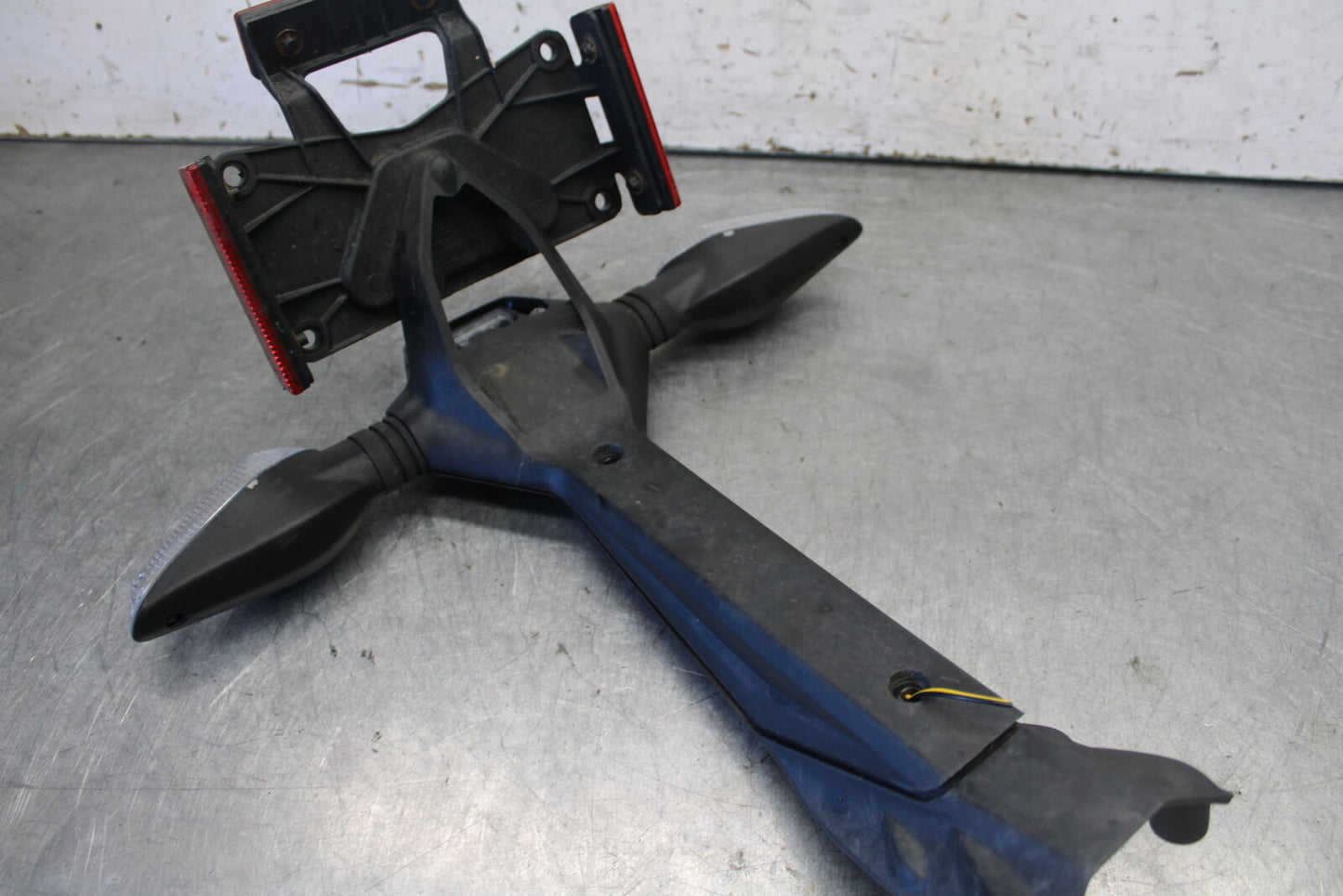 12-15 DUCATI 1199 PANIGALE REAR BACK FENDER MUD GUARD BB699