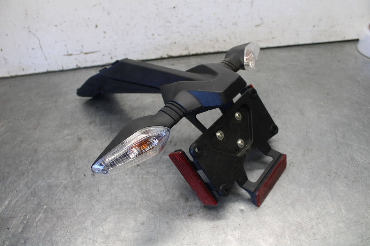 12-15 DUCATI 1199 PANIGALE REAR BACK FENDER MUD GUARD BB699