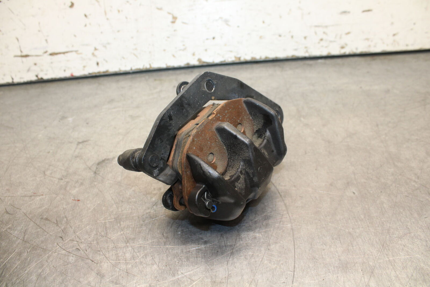 19-24 YAMAHA R3 RIGHT FRONT BRAKE CALIPER BB736