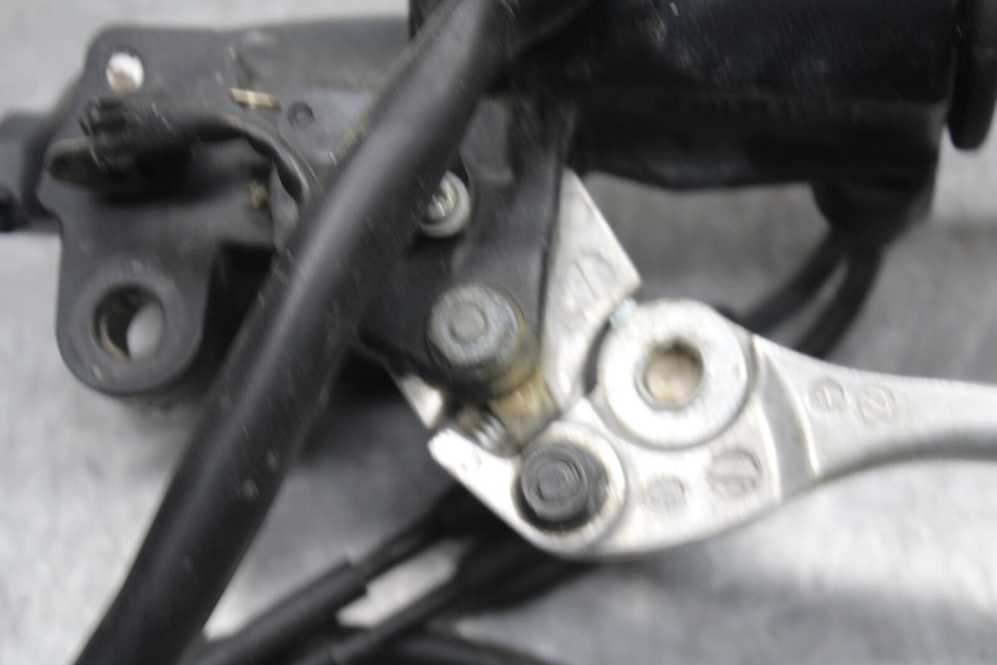 14-16 TRIUMPH AMERICA LT RIGHT CLIP ON HANDLE KILL OFF START SWITCH BB720