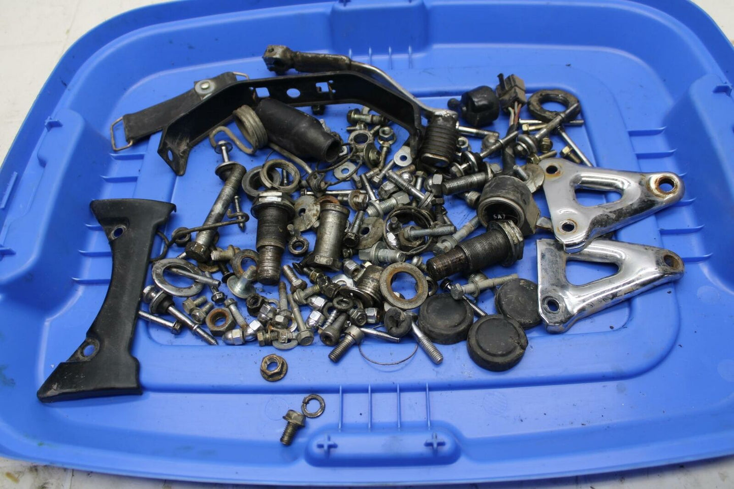 84-87 HONDA GOLDWING 1200 ENGINE MOUNTING BOLTS HARDWARE MOTOR SCREWS BB406