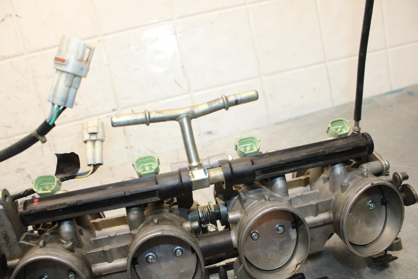 05-06 KAWASAKI NINJA ZX6R 636 MAIN FUEL INJECTORS / THROTTLE BODIES BB505