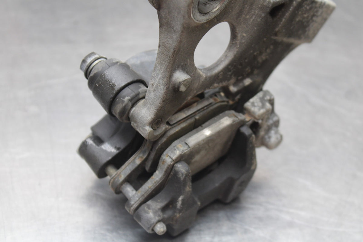 98-05 HONDA SUPER HAWK 1000 VTR1000F REAR BRAKE CALIPER W MOUNT BRACKET BB821