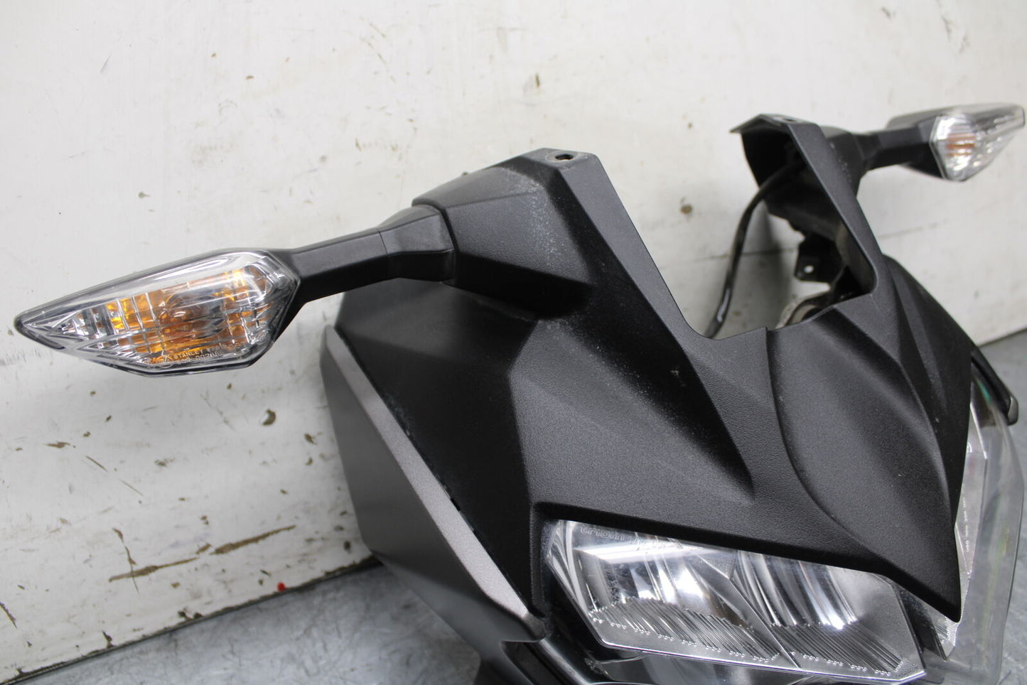 19-22 KAWASAKI Z400 FRONT HEADLIGHT HEAD LIGHT LAMP BB708
